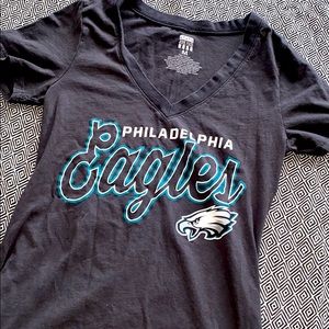 Black Philadelphia Eagles tee shirt